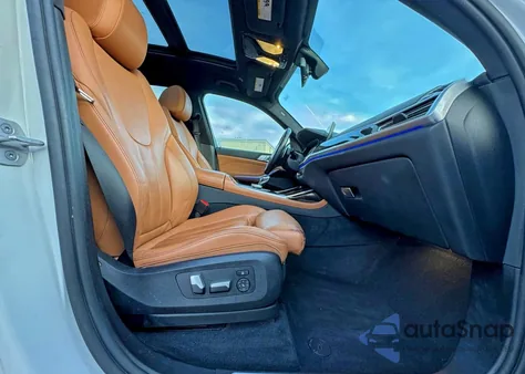 2021 BMW X7 xDrive40I z USA, uszkodzony, nr VIN 5UXCW2C0XM9F34225